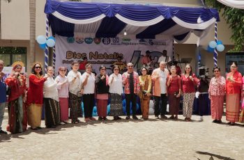 Dosen MSP Tampil Anggun dengan Pakaian Nusantara di Puncak Dies FPIK ke-43